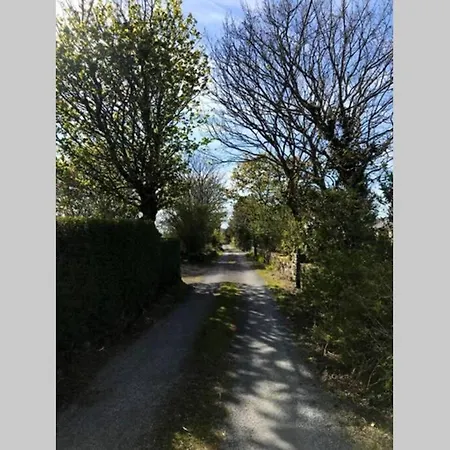 דירה Spacious Seaside 3km From *