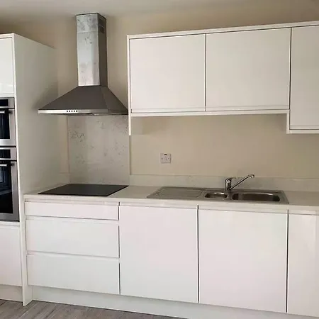 Spacious Seaside 3km From דירה *